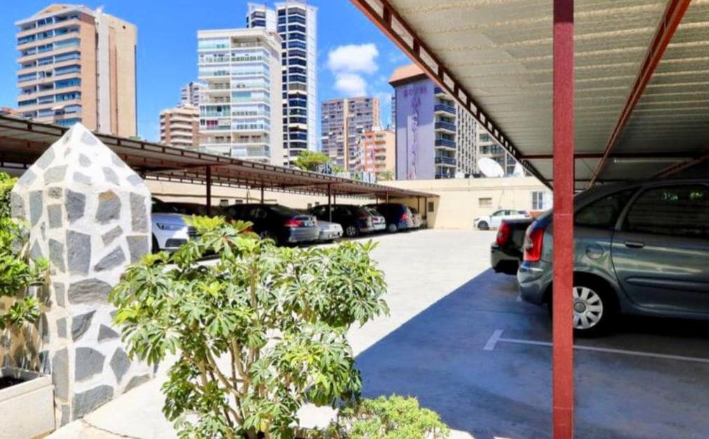 Apartamento para venda em Benidorm com piscina garagem - 265 200 € (Ref: 9458063)