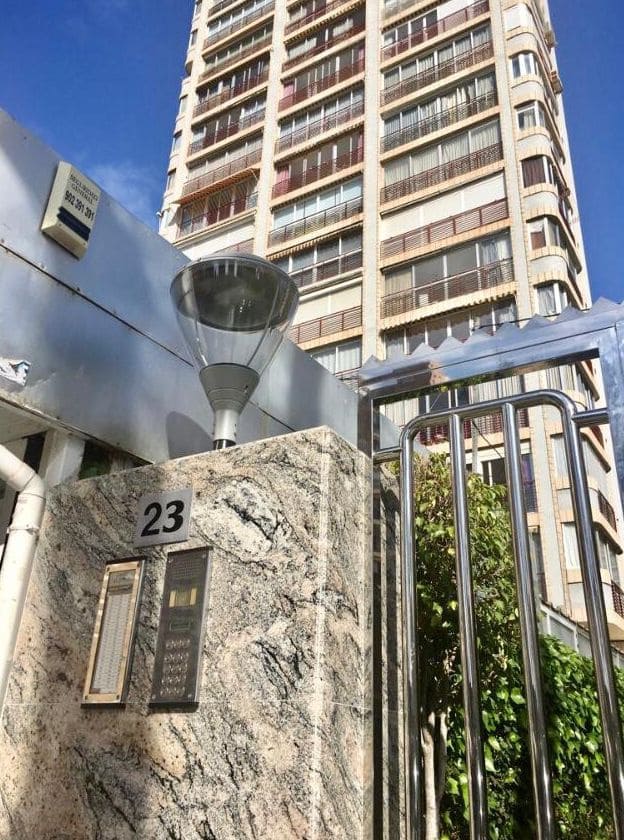 Apartamento para venda em Benidorm com piscina garagem - 265 200 € (Ref: 9458063)