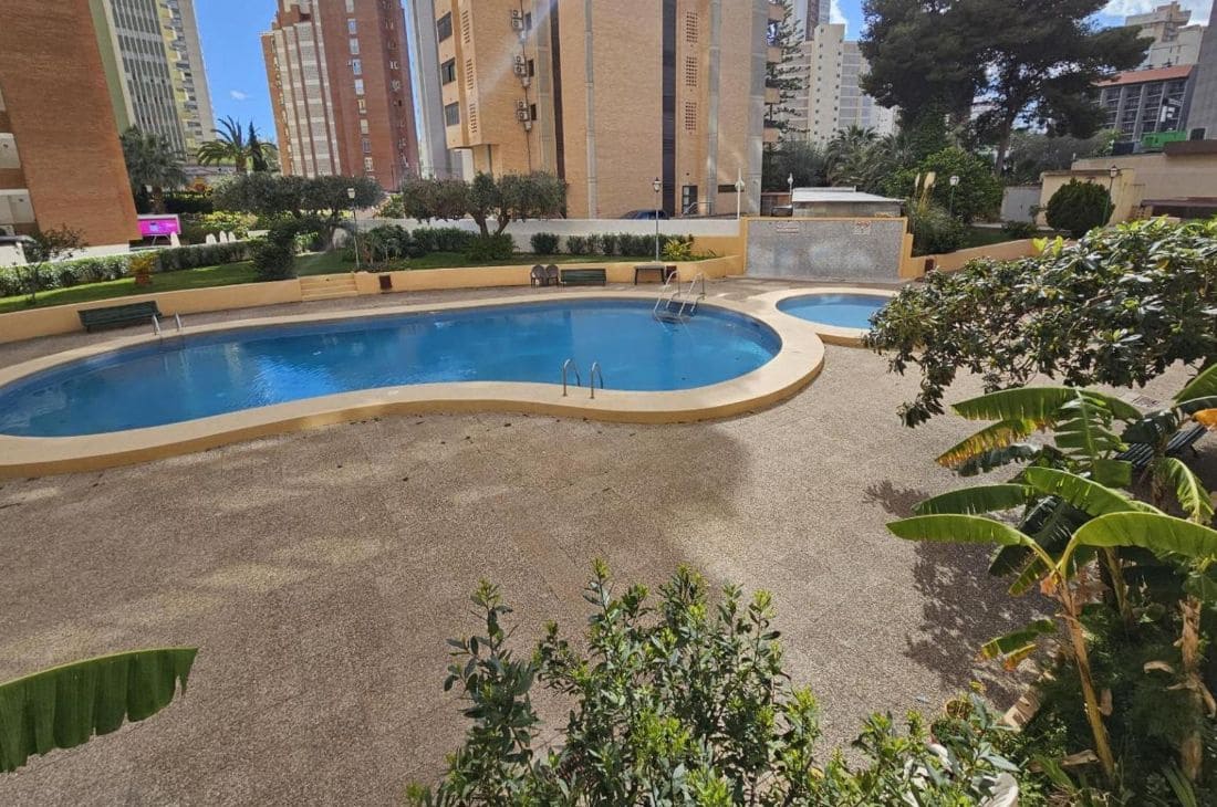1 soverom Leilighet til salgs i Benidorm med svømmebasseng garasje - € 233 000 (Ref: 9458064)
