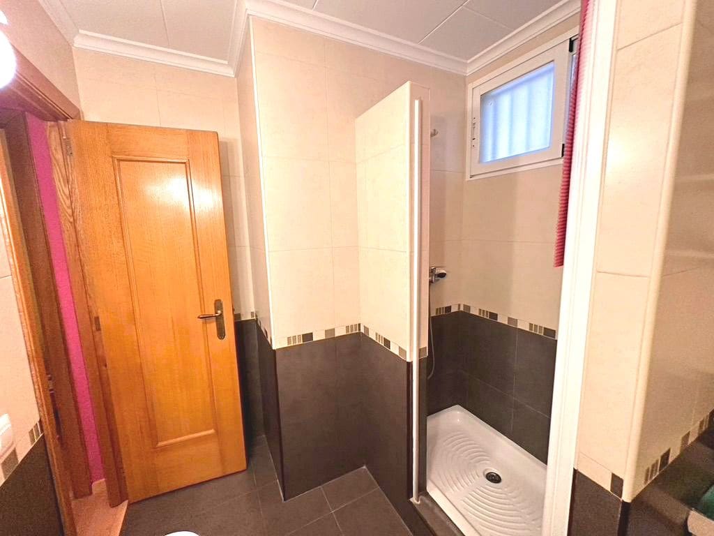 4 soverom Leilighet til salgs i Calpe / Calp med svømmebasseng garasje - € 335 000 (Ref: 9458077)