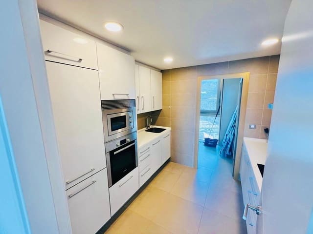 2 soverom Leilighet til salgs i Poniente, Benidorm med svømmebasseng garasje - € 525 000 (Ref: 9458095)