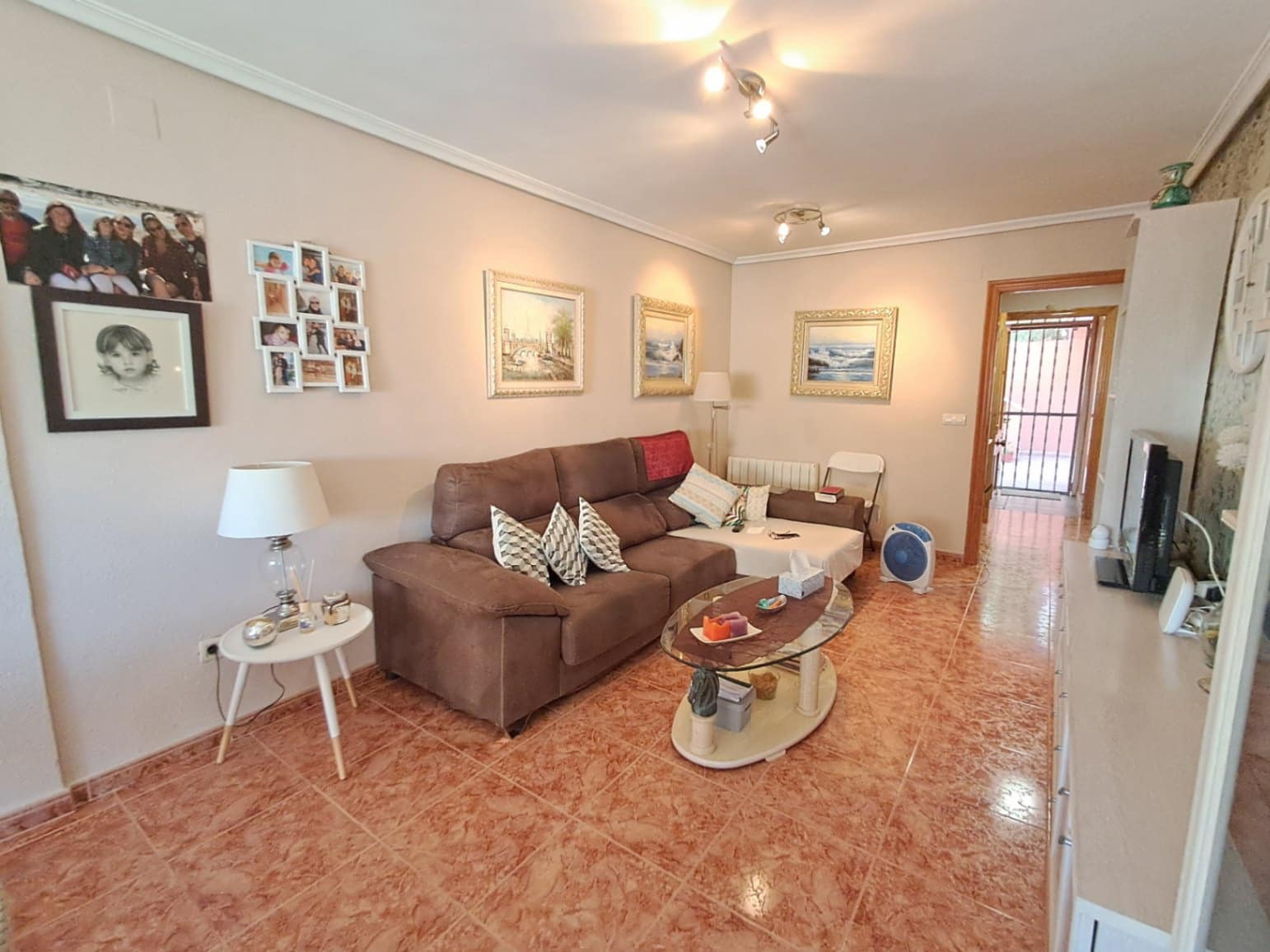 2 bedroom Apartment for sale in Benidorm with pool - € 215,000 (Ref: 9458107)