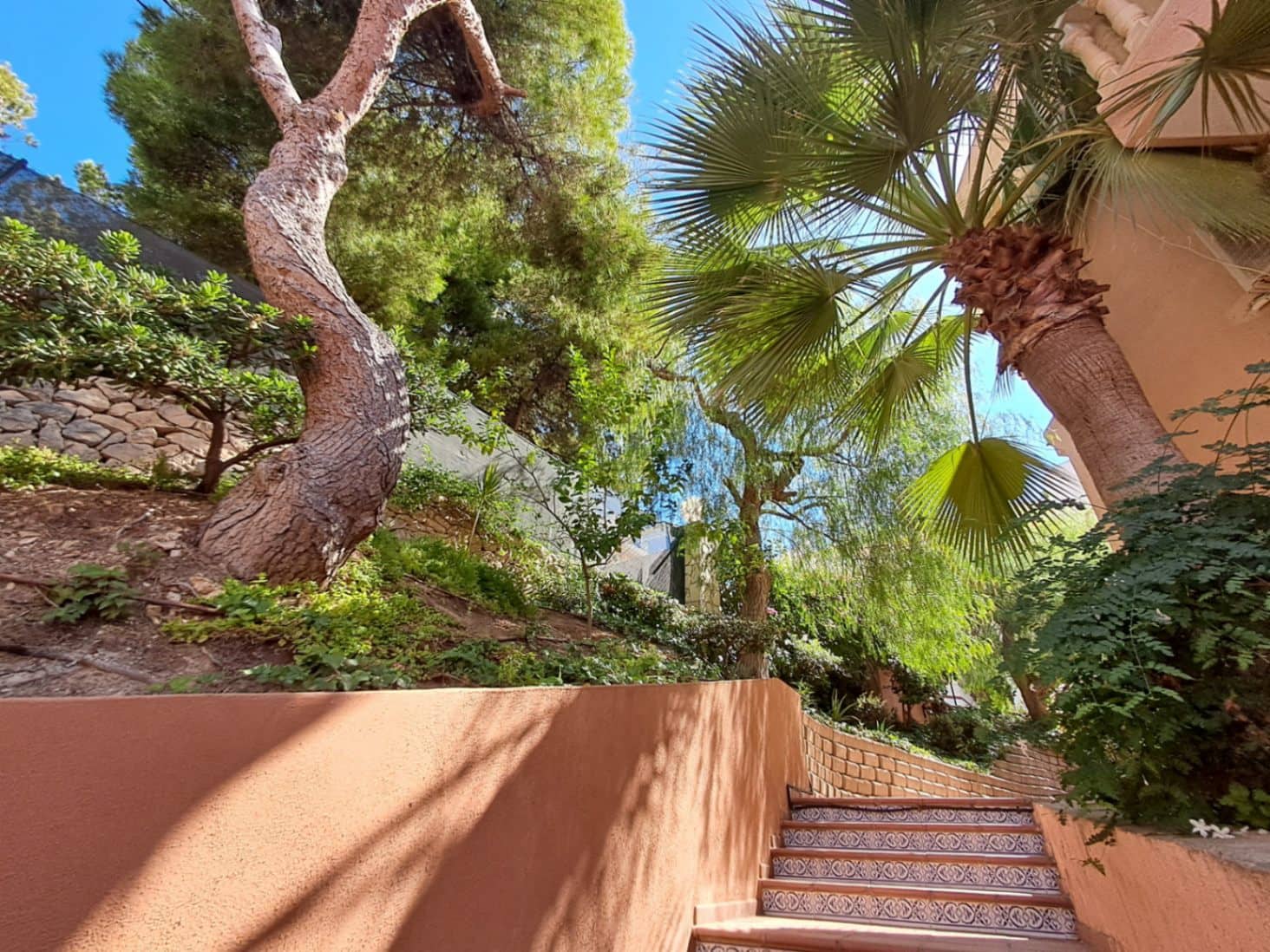 2 bedroom Apartment for sale in Benidorm with pool - € 215,000 (Ref: 9458107)