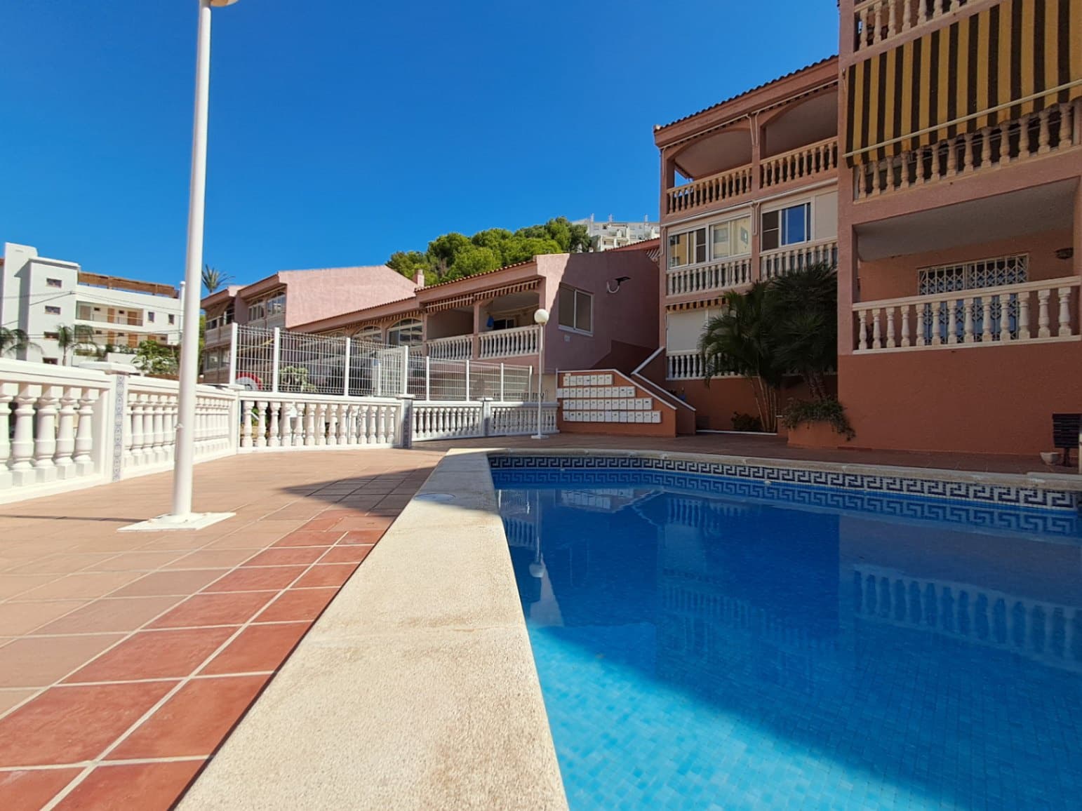 2 bedroom Apartment for sale in Benidorm with pool - € 215,000 (Ref: 9458107)