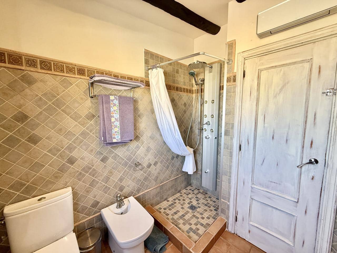 2 bedroom Apartment for sale in La Nucia with garage - € 275,000 (Ref: 9458112)