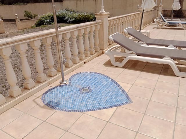 4 soverom Villa til salgs i Alfaz del Pi / L'Alfàs del Pi med svømmebasseng - € 1 350 000 (Ref: 9458120)