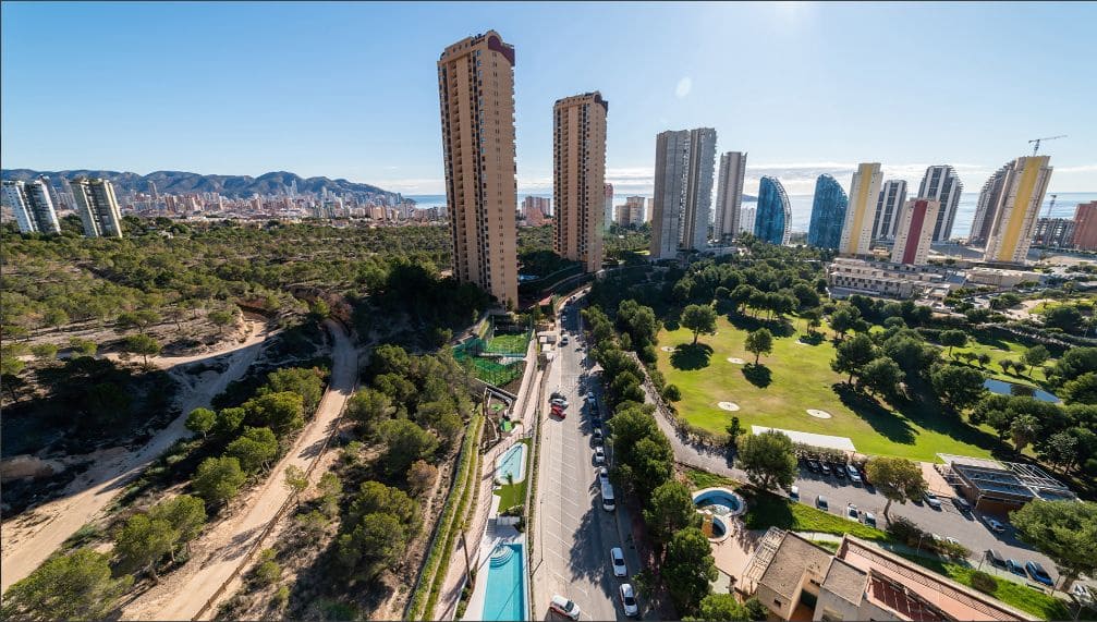 3 bedroom Penthouse for sale in Benidorm with pool garage - € 800,000 (Ref: 9458125)