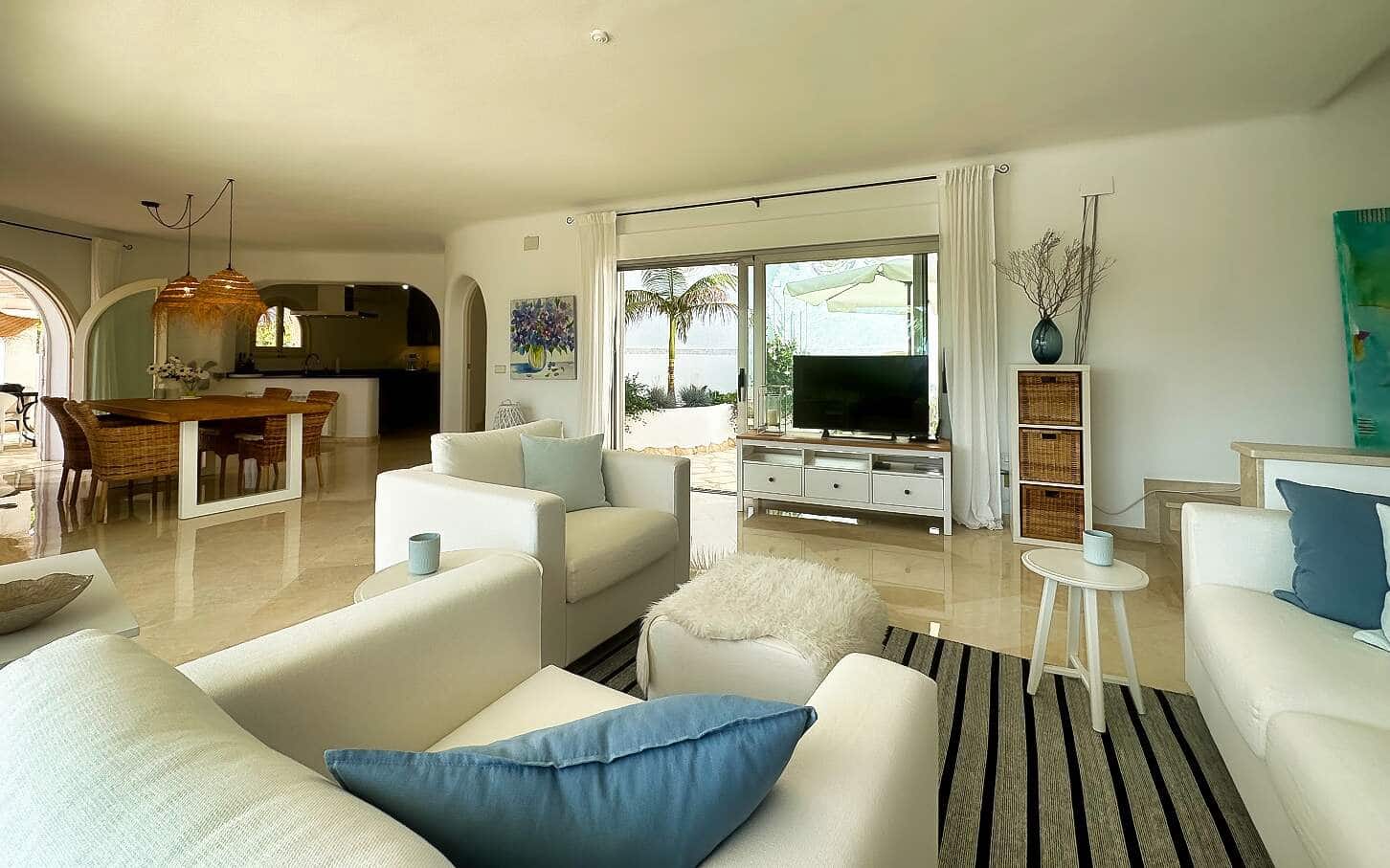 3 bedroom Villa for sale in Altea with pool - € 1,150,000 (Ref: 9458131)