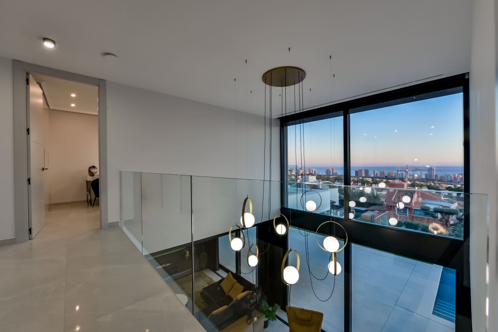 7 sypialnia Willa na sprzedaż w Benidorm z basenem garażem - 4 450 000 € (Ref: 9458141)