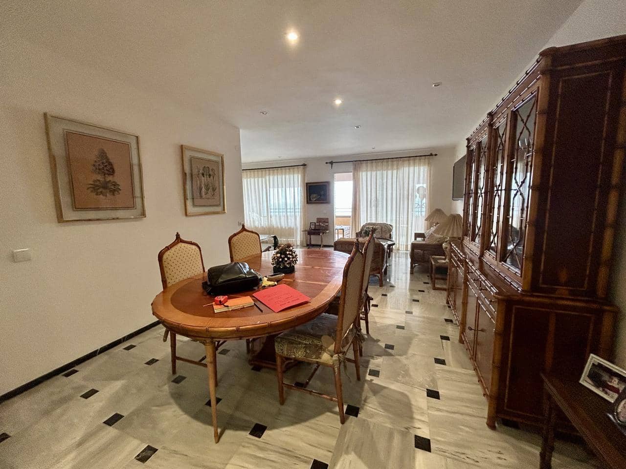 4 bedroom Apartment for sale in Benidorm with pool garage - € 900,000 (Ref: 9458142)