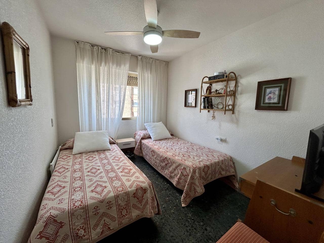 4 bedroom Apartment for sale in Benidorm with pool garage - € 900,000 (Ref: 9458142)