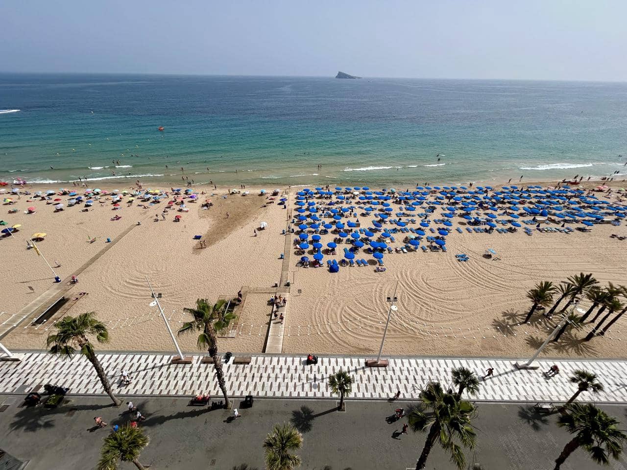 4 bedroom Apartment for sale in Benidorm with pool garage - € 900,000 (Ref: 9458142)