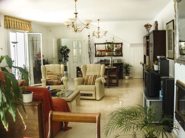 6 Zimmer Villa zu verkaufen in La Villajoyosa / Vila Joiosa mit Pool - 958.000 € (Ref: 9458146)