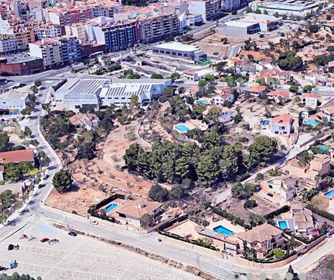 Building Plot for sale in Calpe / Calp - € 275,000 (Ref: 9458149)