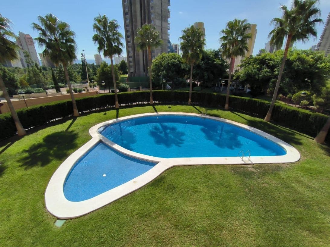 1 soverom Leilighet til salgs i Benidorm med svømmebasseng garasje - € 184 000 (Ref: 9458152)