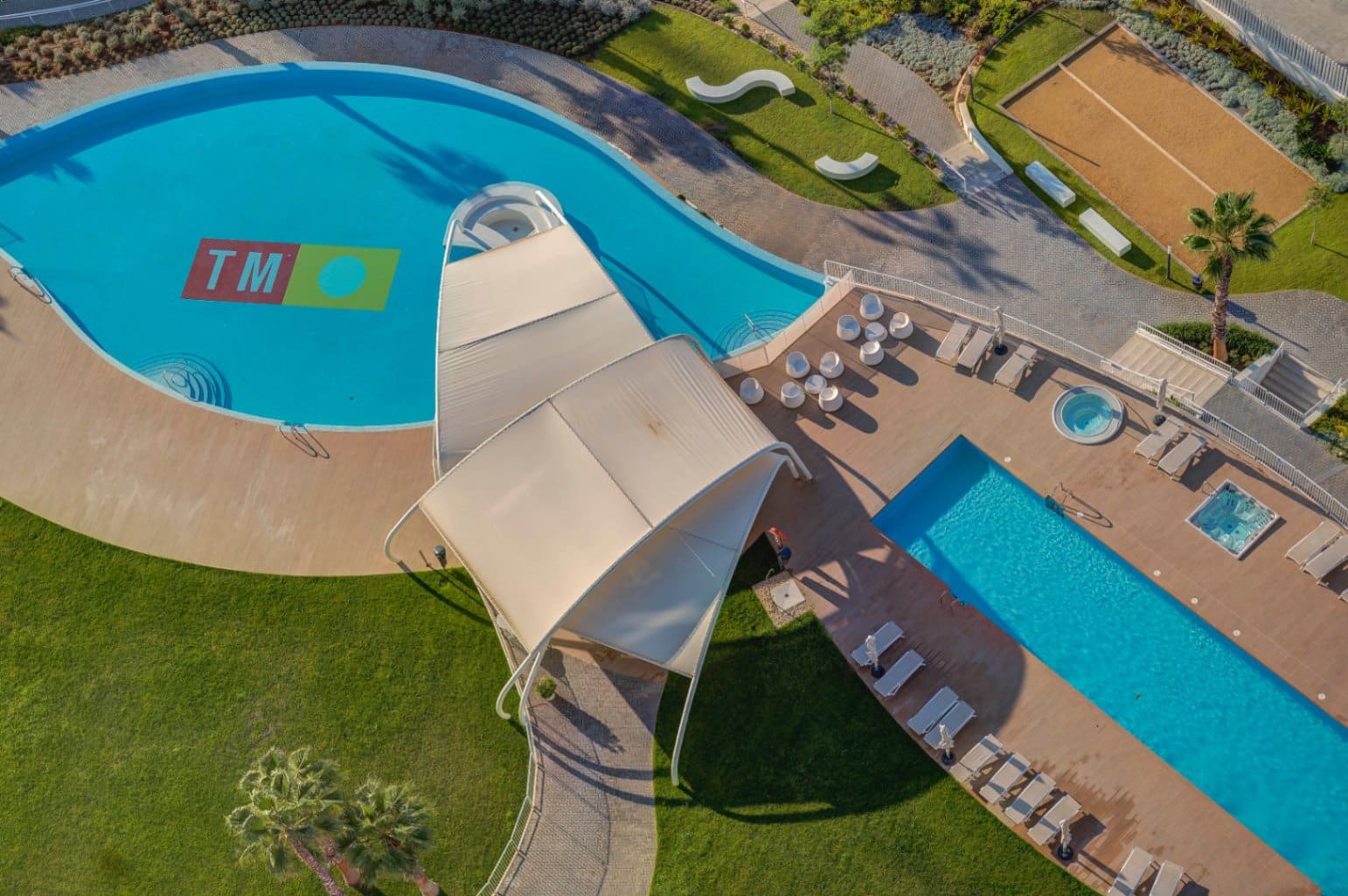 3 bedroom Apartment for sale in Benidorm with pool garage - € 679,000 (Ref: 9458157)