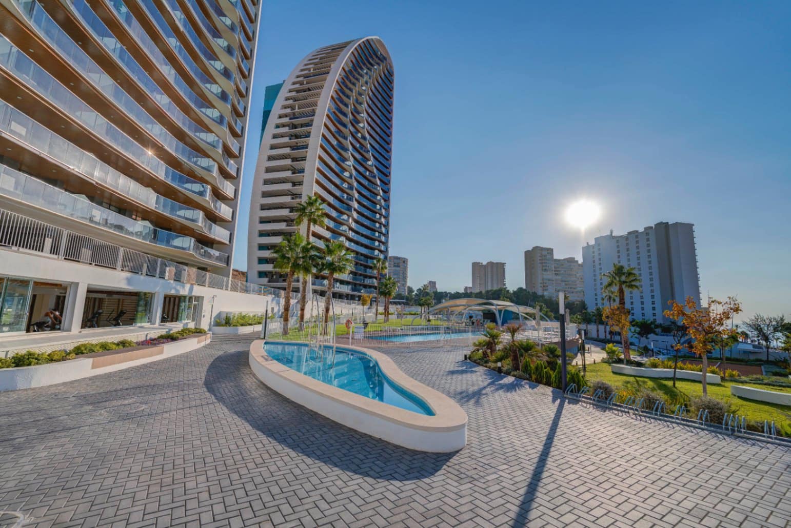 3 bedroom Apartment for sale in Benidorm with pool garage - € 679,000 (Ref: 9458157)