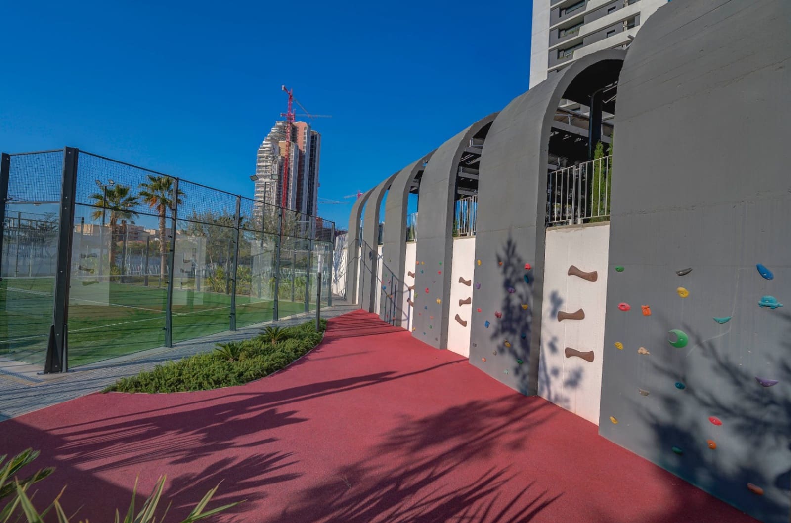 3 bedroom Apartment for sale in Benidorm with pool garage - € 679,000 (Ref: 9458157)