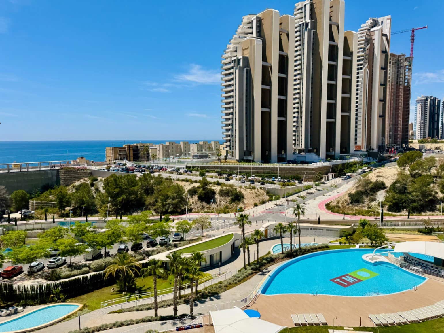 3 bedroom Apartment for sale in Benidorm with pool garage - € 679,000 (Ref: 9458157)