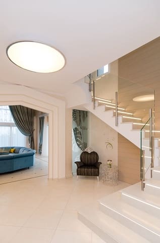 5 bedroom Villa for sale in Finestrat with pool garage - € 2,100,000 (Ref: 9458166)