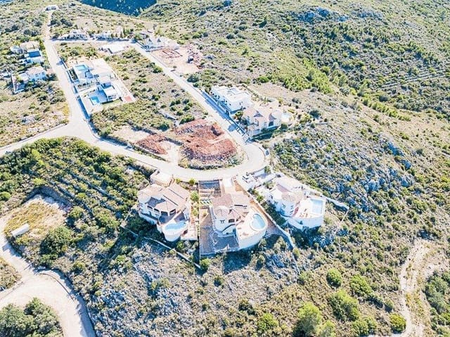 Tontti myytävänä paikassa Rafal - 160 000 € (Ref: 9458172)