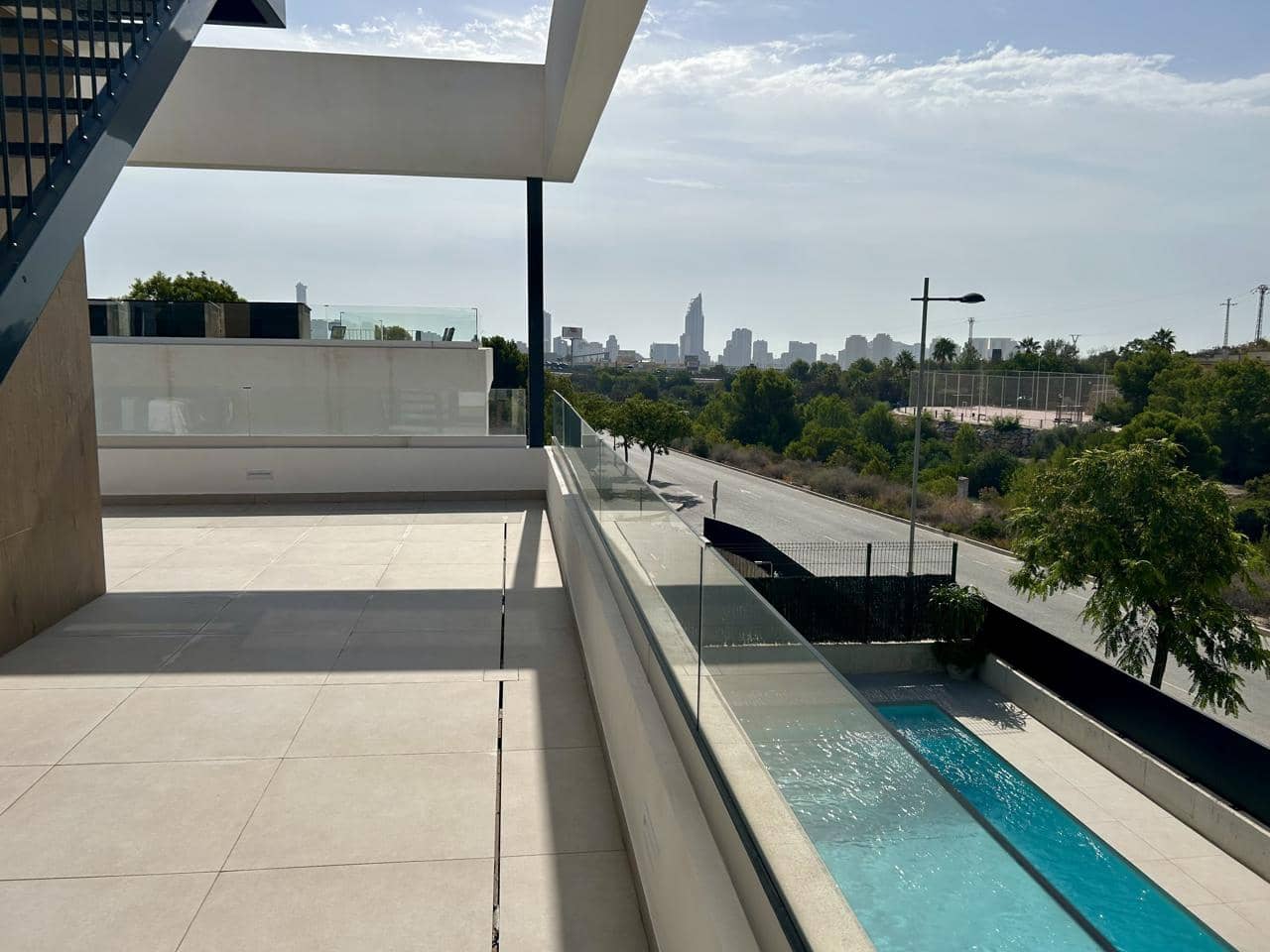 3 bedroom Villa for sale in Finestrat with pool garage - € 825,000 (Ref: 9458177)