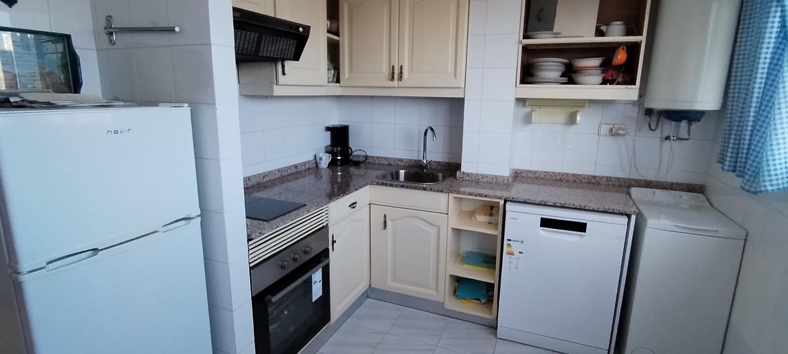 3 slaapkamer Appartement te koop in Benidorm met zwembad garage - € 685.000 (Ref: 9458182)