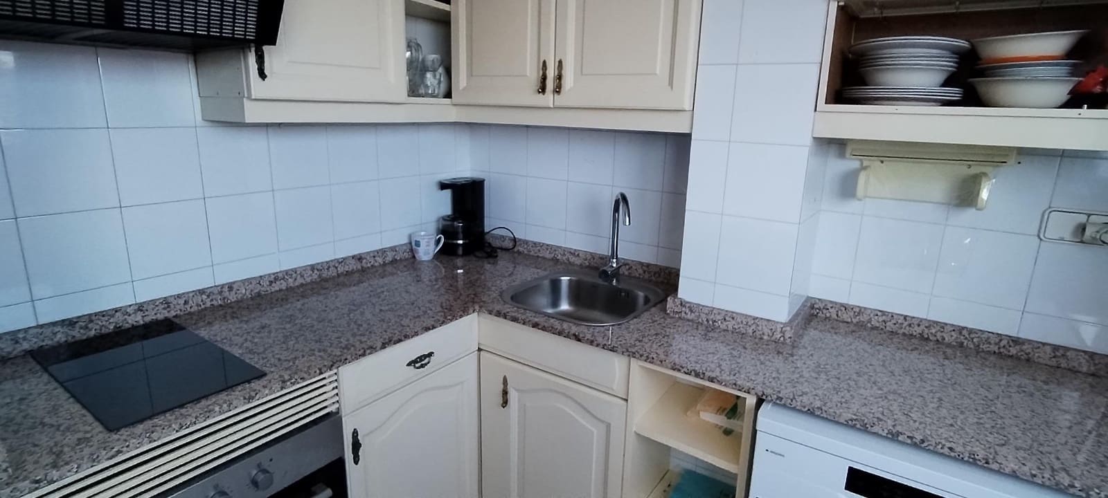 3 slaapkamer Appartement te koop in Benidorm met zwembad garage - € 685.000 (Ref: 9458182)