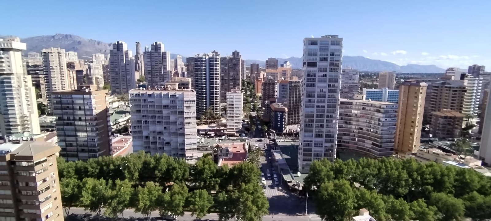 3 slaapkamer Appartement te koop in Benidorm met zwembad garage - € 685.000 (Ref: 9458182)
