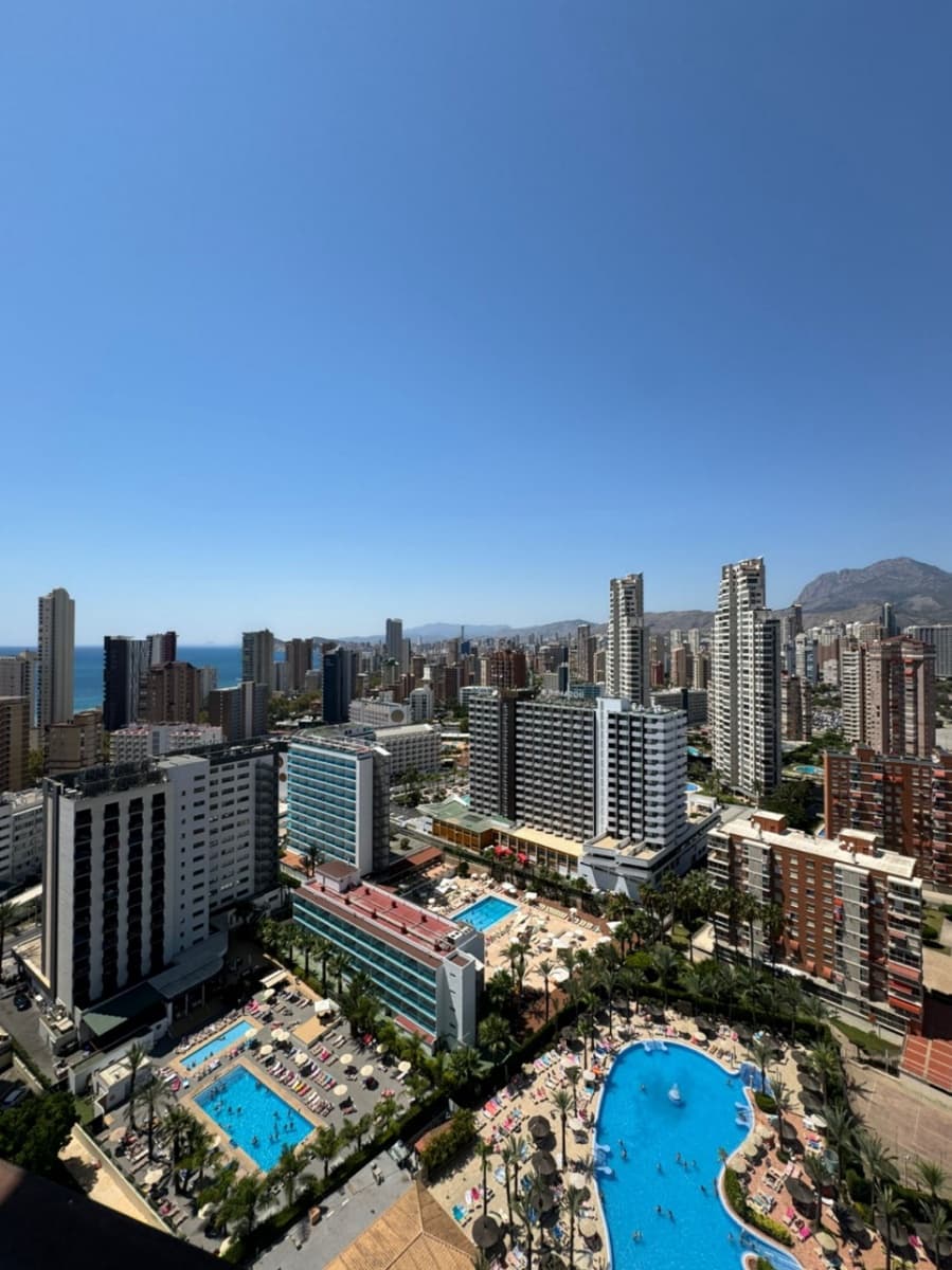 1 soverom Leilighet til salgs i Benidorm med svømmebasseng garasje - € 183 000 (Ref: 9458185)