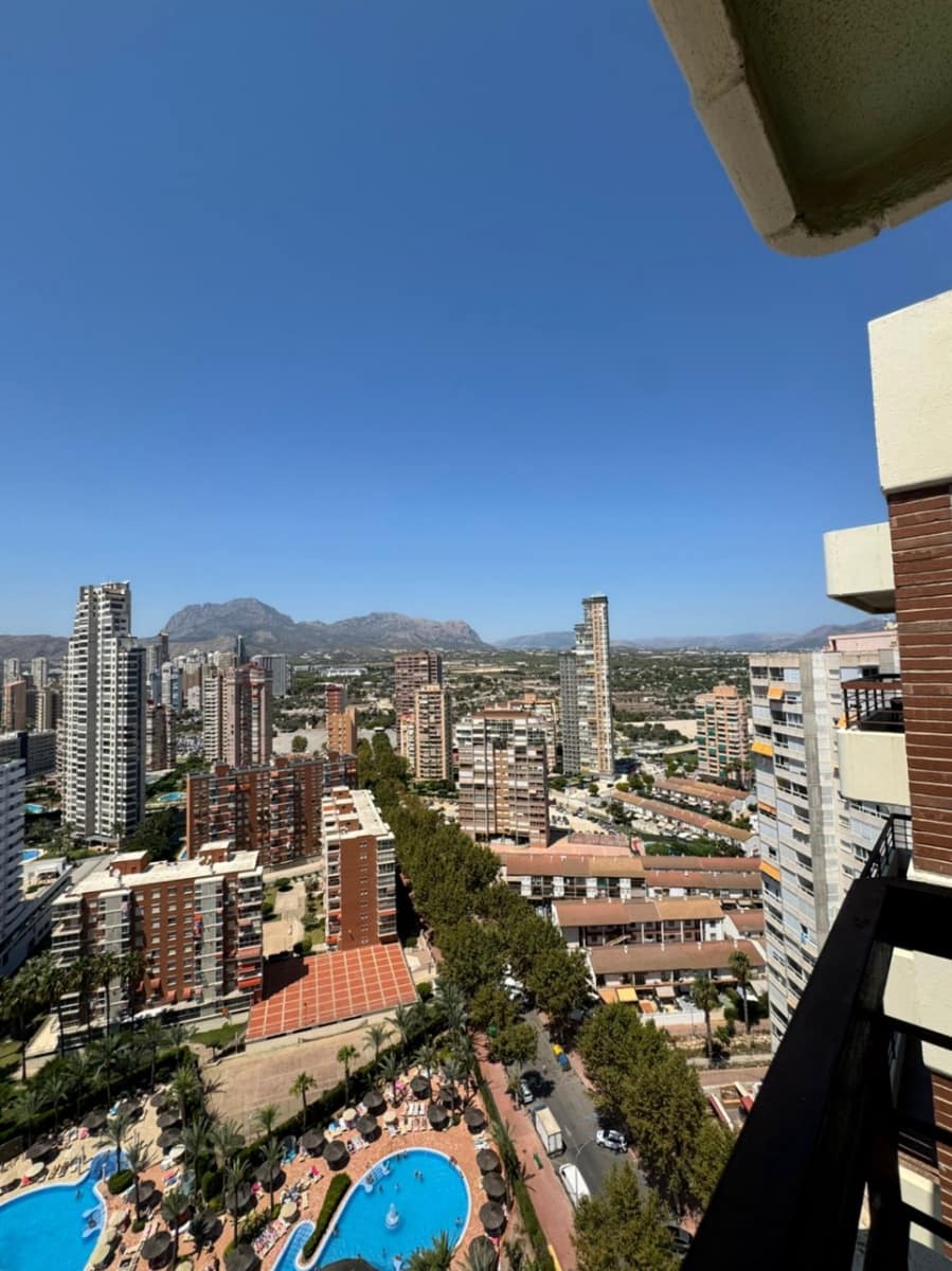 1 soverom Leilighet til salgs i Benidorm med svømmebasseng garasje - € 183 000 (Ref: 9458185)