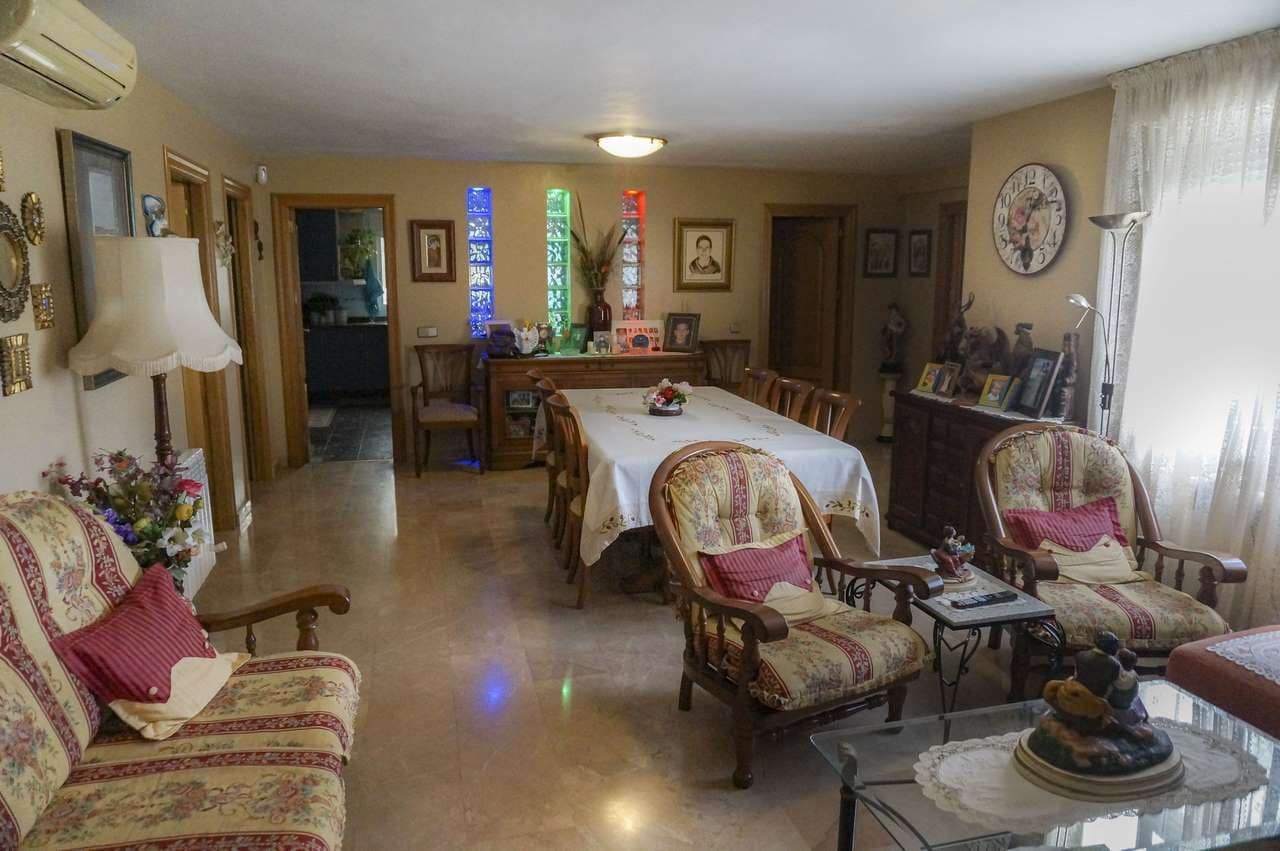 5 slaapkamer Villa te koop in Alfaz del Pi / L'Alfas del Pi met zwembad - € 790.000 (Ref: 9458198)