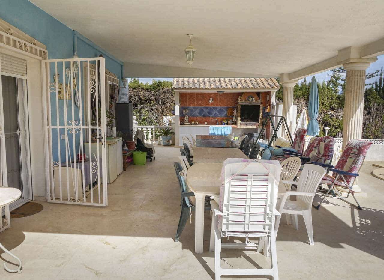 5 slaapkamer Villa te koop in Alfaz del Pi / L'Alfas del Pi met zwembad - € 790.000 (Ref: 9458198)