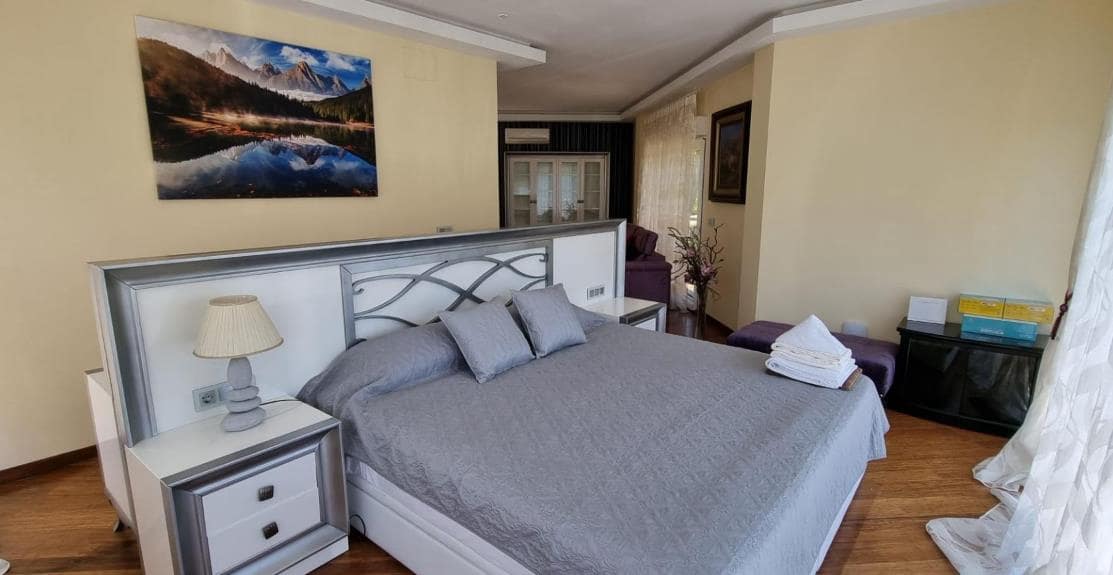 7 bedroom Villa for sale in Altea with pool garage - € 2,200,000 (Ref: 9458201)