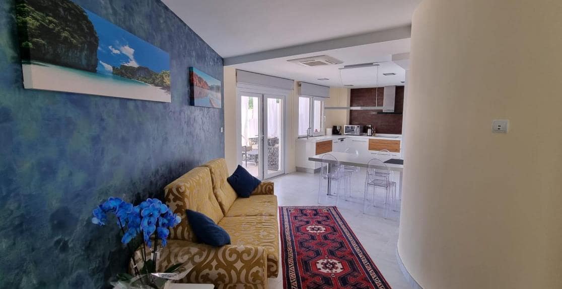 7 bedroom Villa for sale in Altea with pool garage - € 2,200,000 (Ref: 9458201)