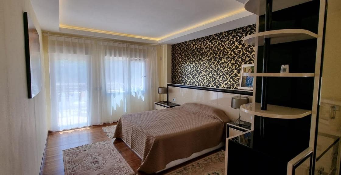 7 bedroom Villa for sale in Altea with pool garage - € 2,200,000 (Ref: 9458201)