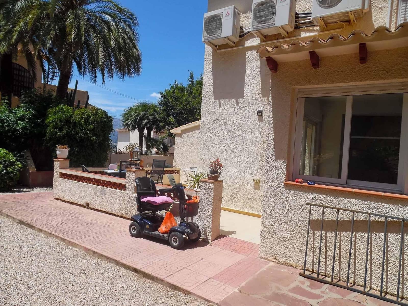 9 soverom Villa til salgs i Alfaz del Pi / L'Alfas del Pi med svømmebasseng - € 750 000 (Ref: 9458204)