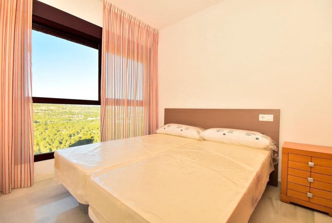 2 bedroom Apartment for sale in Benidorm with pool garage - € 325,000 (Ref: 9458222)