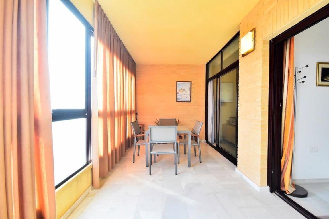 2 bedroom Apartment for sale in Benidorm with pool garage - € 325,000 (Ref: 9458222)