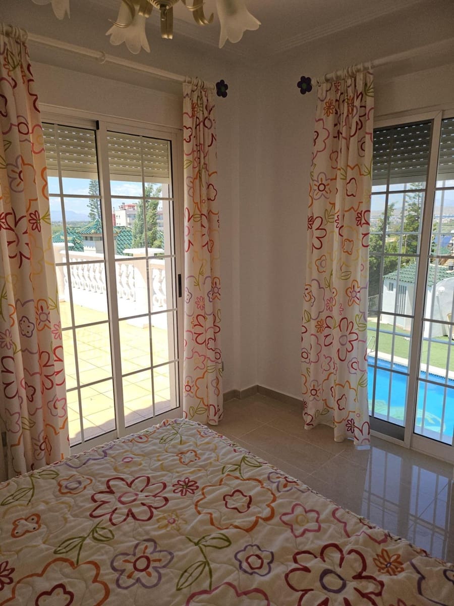 5 soverom Villa til salgs i Elche / Elx med svømmebasseng garasje - € 760 000 (Ref: 9458226)