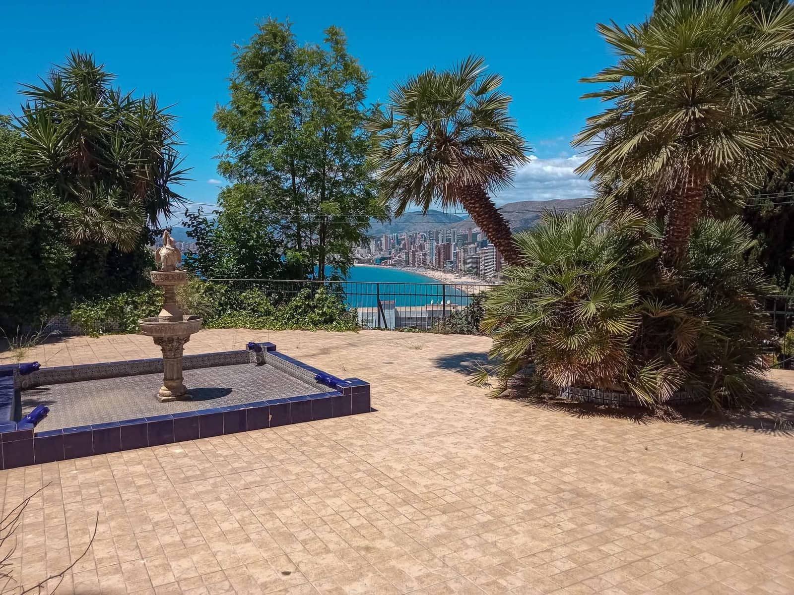 13 bedroom Villa for sale in Benidorm with pool - € 1,980,000 (Ref: 9458237)