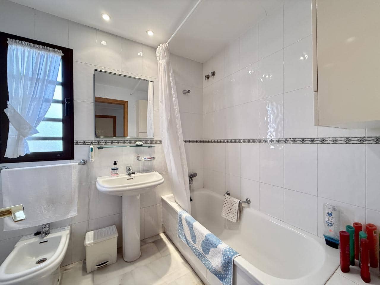 2 slaapkamer Appartement te koop in Benidorm met zwembad garage - € 275.000 (Ref: 9458238)