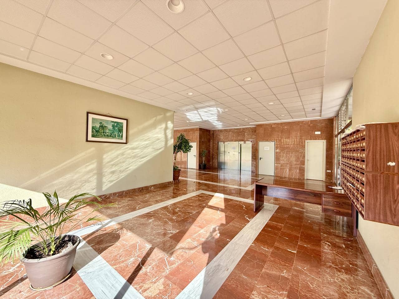 2 slaapkamer Appartement te koop in Benidorm met zwembad garage - € 275.000 (Ref: 9458238)