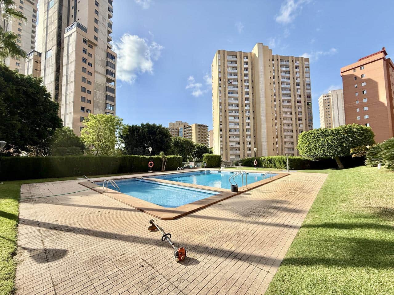 2 slaapkamer Appartement te koop in Benidorm met zwembad garage - € 275.000 (Ref: 9458238)