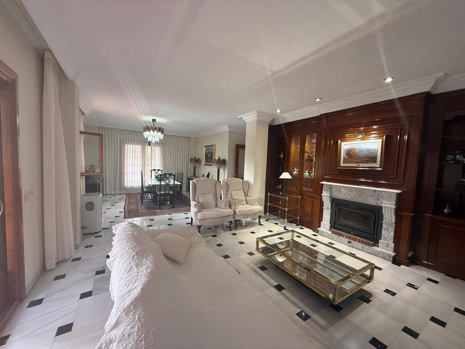 5 soverom Villa til salgs i Benidorm med svømmebasseng garasje - € 1 480 000 (Ref: 9458241)