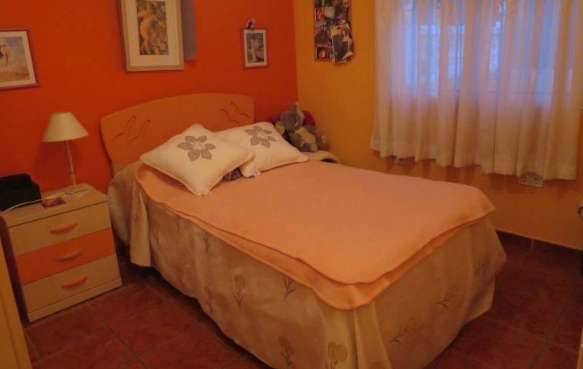 Chalet de 8 habitaciones en La Nucia en venta con piscina - 550.000 € (Ref: 9458258)