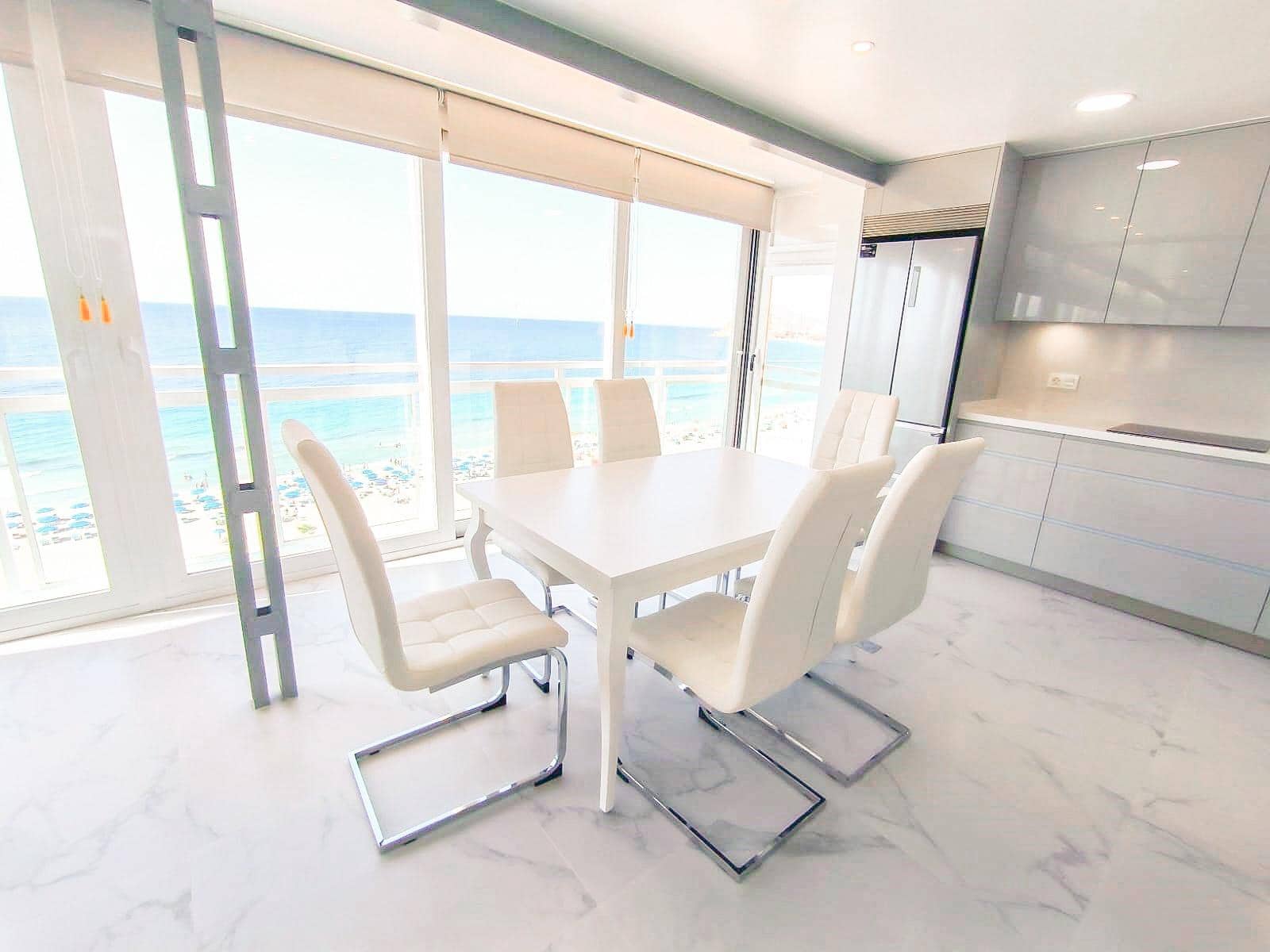 2 bedroom Apartment for sale in Benidorm - € 690,000 (Ref: 9458260)