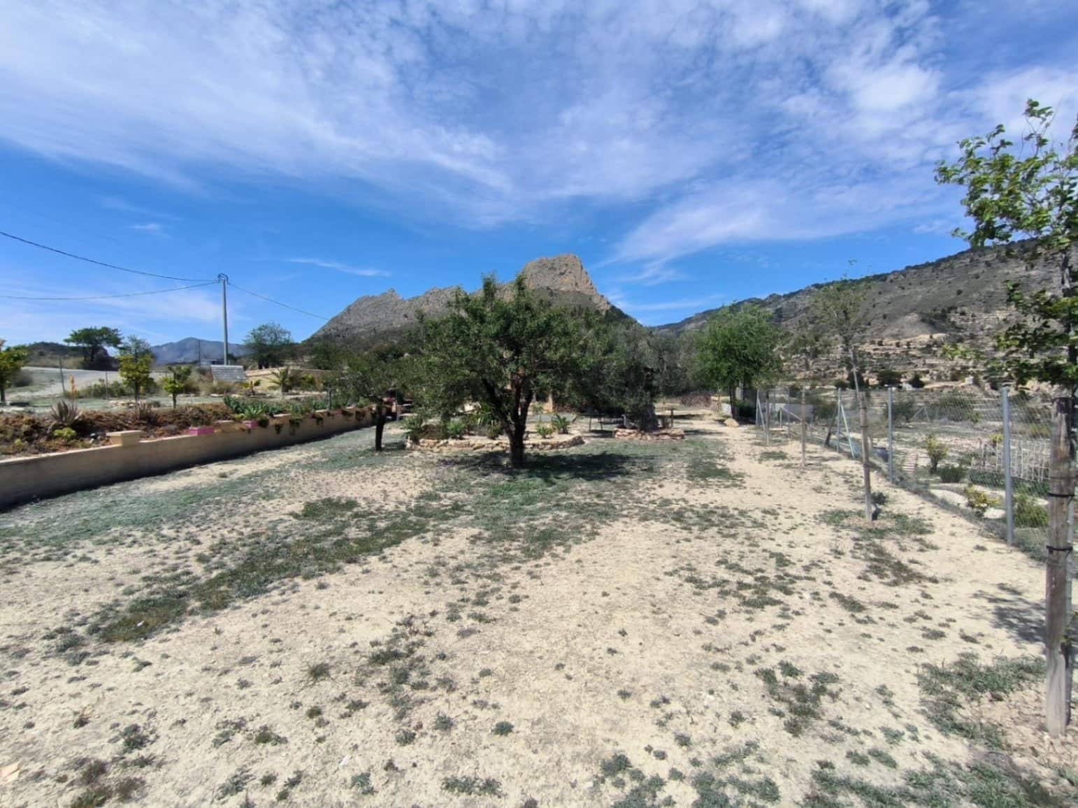 3 soveværelse Villa til salg i Relleu med swimmingpool garage - € 350.000 (Ref: 9458261)