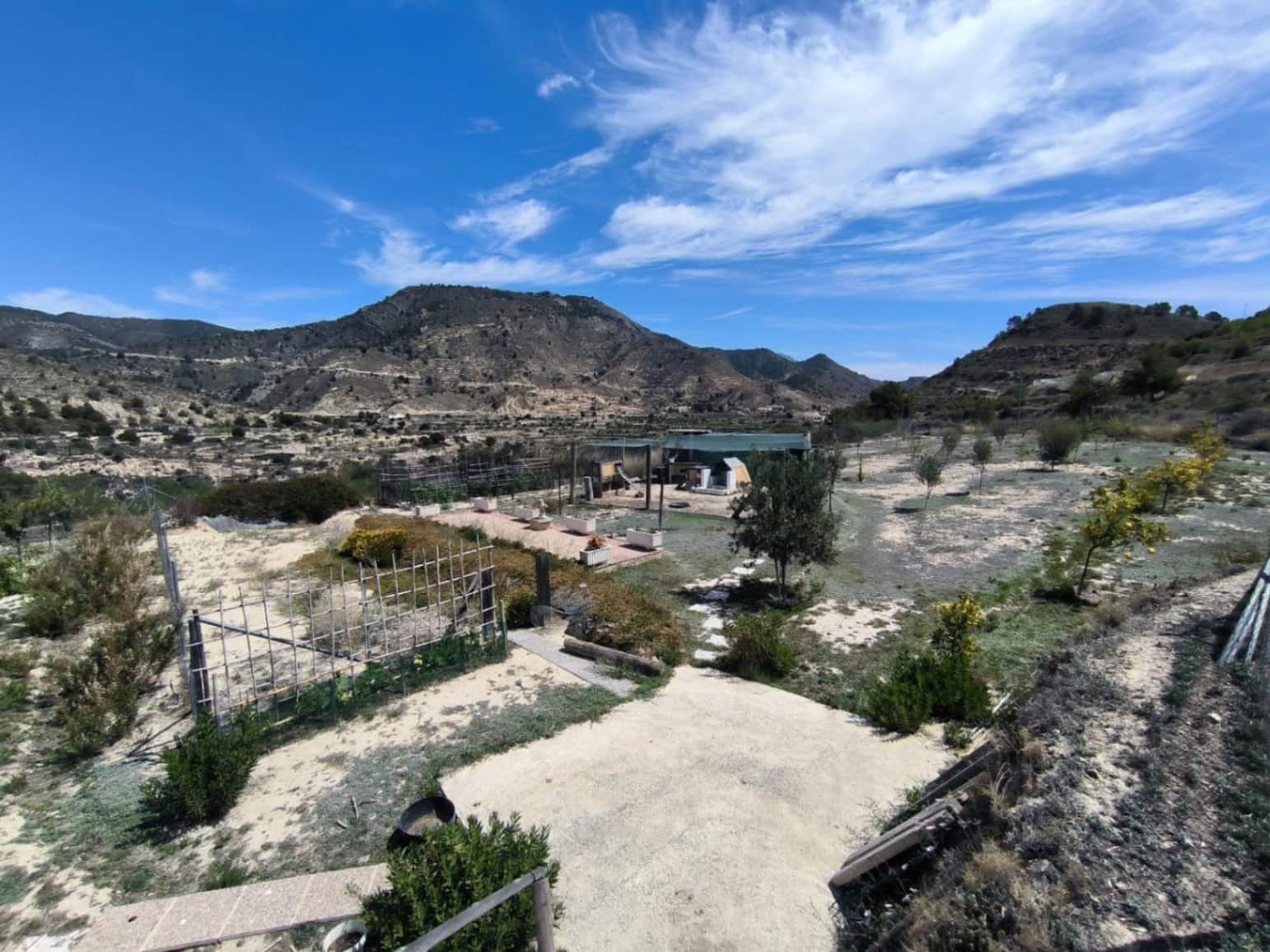 3 soveværelse Villa til salg i Relleu med swimmingpool garage - € 350.000 (Ref: 9458261)