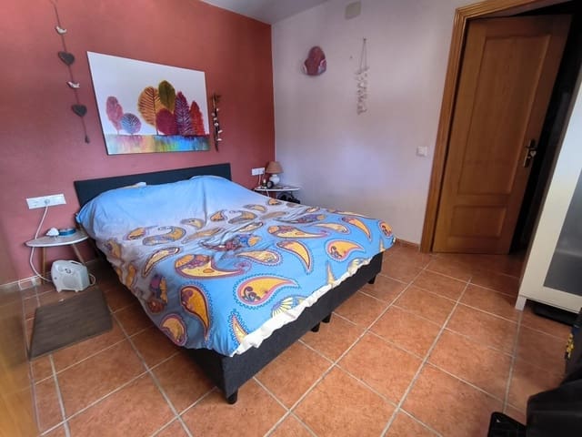 3 soveværelse Villa til salg i Relleu med swimmingpool garage - € 350.000 (Ref: 9458261)